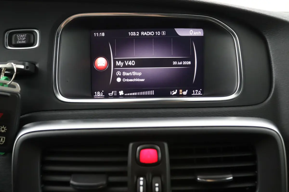 T3 Polar+ Sport R-Design | Panoramadak | Harman Kardon | Camera | Parkeersensoren | Stoelverwarming |