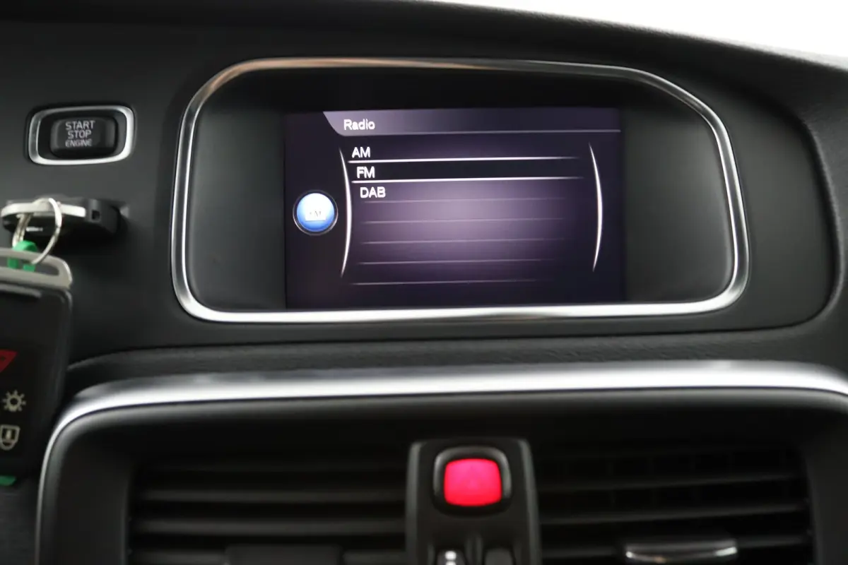 T3 Polar+ Sport R-Design | Panoramadak | Harman Kardon | Camera | Parkeersensoren | Stoelverwarming |