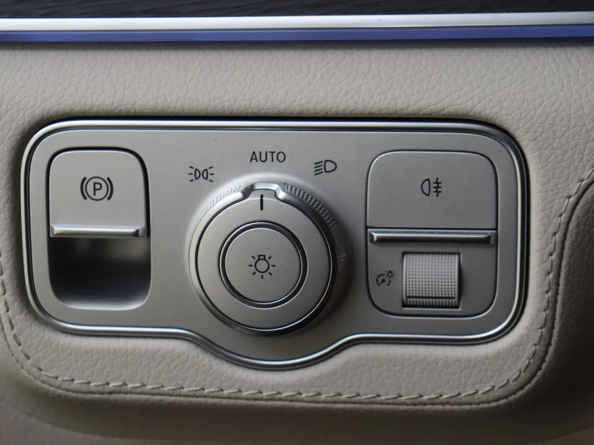 AMG 53 Hybrid 4MATIC+ Premium Plus / Panoramadak/ Night/ Massage/ DISTRONIC/ Softclose/ El. Trekhaak/ Burmester/ 360 camera/ Zéér compleet!