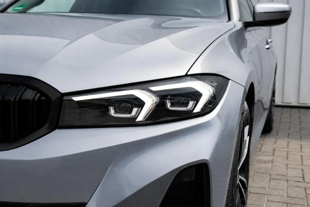 318i 156pk AUT | Achterklep Elektrisch | LED Koplampen | Apple Carplay/Android Auto | Cruise Control