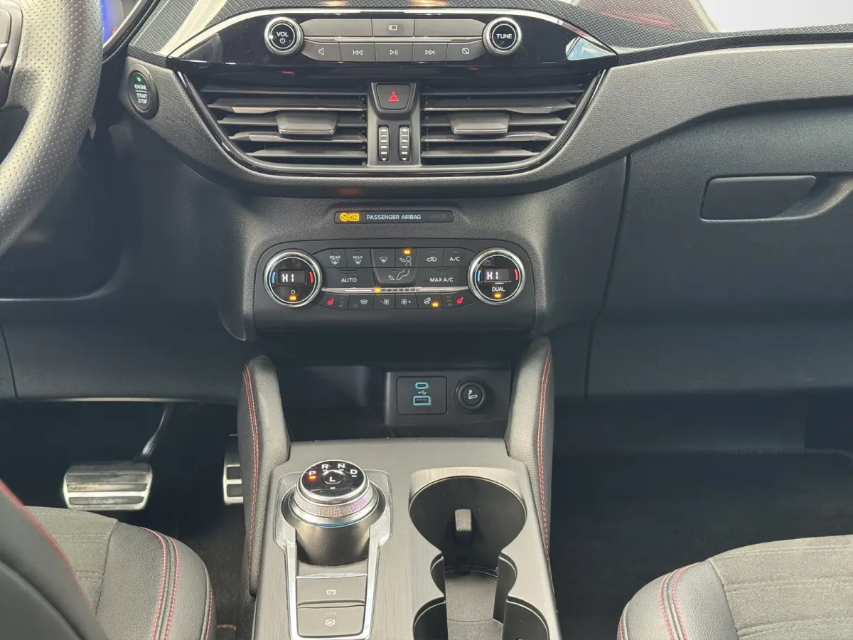 2.5 PHEV ST-Line X 225pk | Trekhaak | Driver Assistance-, Winter-, Technology-, Styling Pack | 19" LMV |