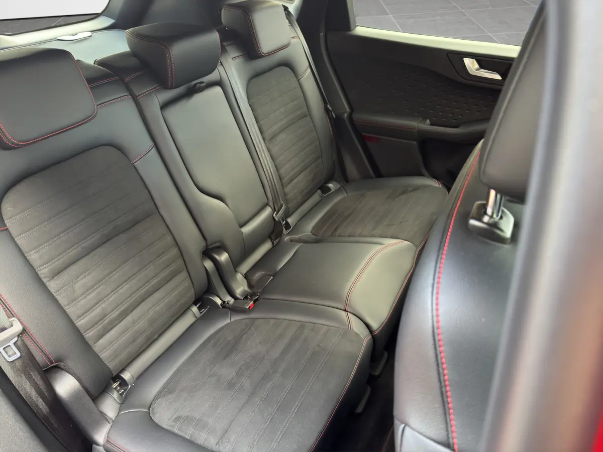 2.5 PHEV ST-Line X 225pk | Trekhaak | Driver Assistance-, Winter-, Technology-, Styling Pack | 19" LMV |