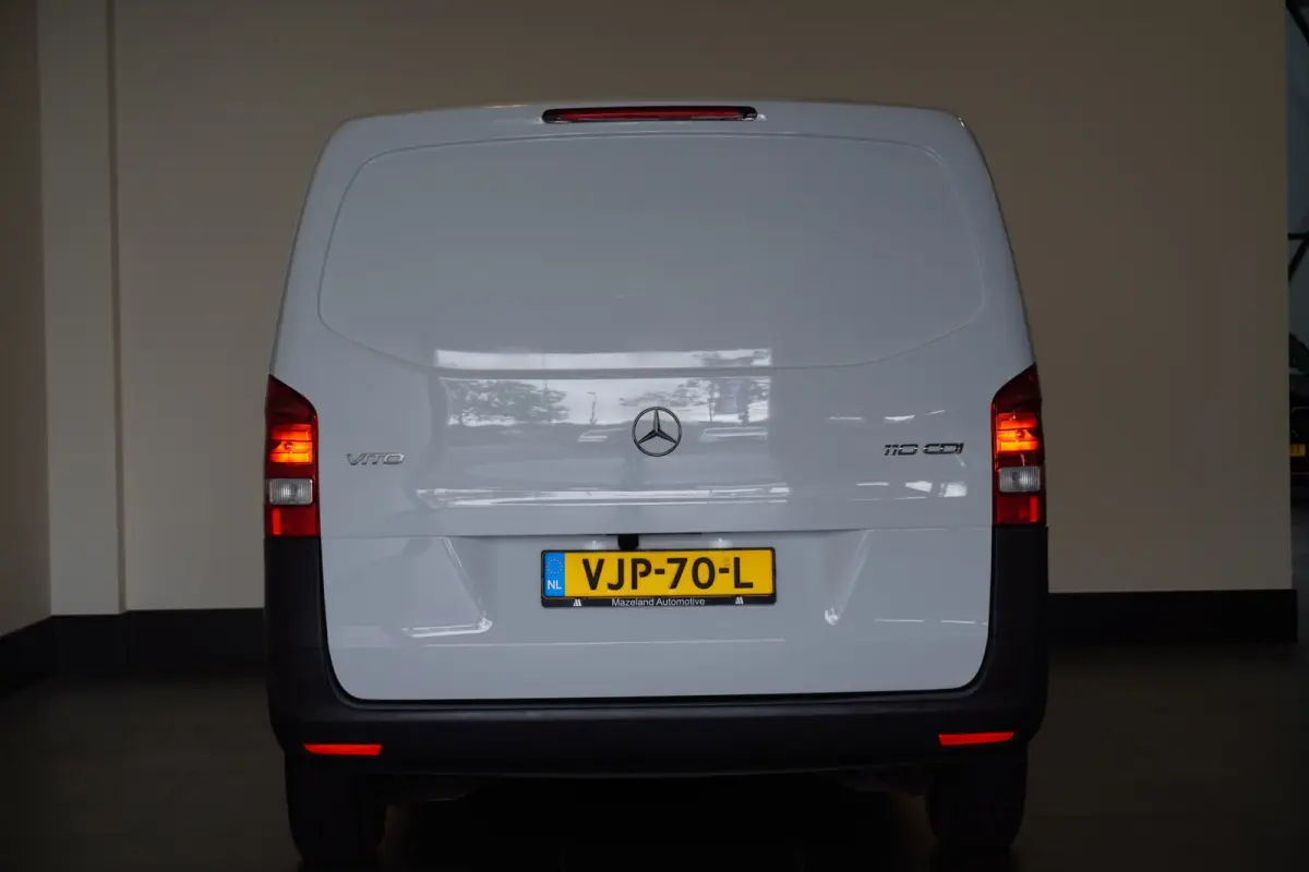 110 CDI Lang EURO 6 - Airco - Camera - €14.900,- Excl.