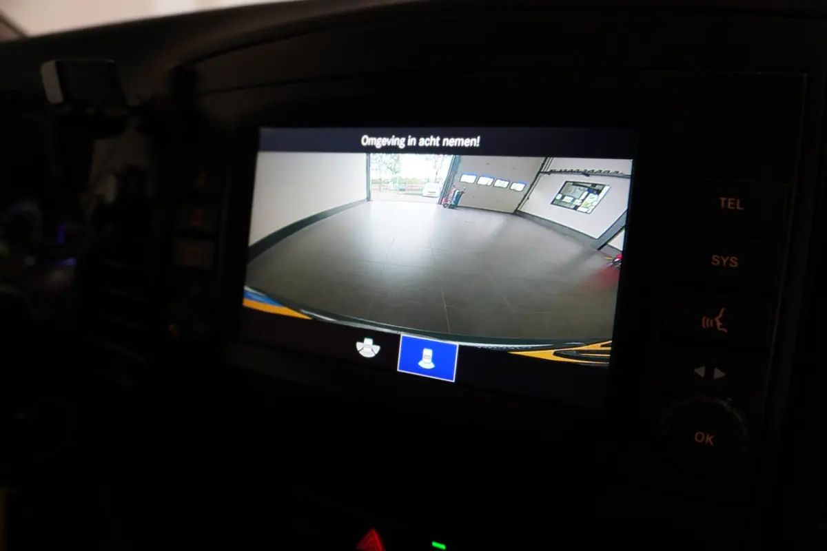110 CDI Lang EURO 6 - Airco - Camera - €14.900,- Excl.