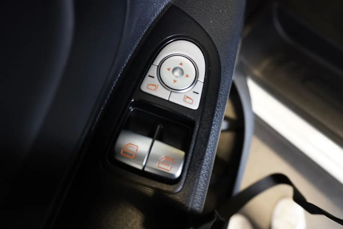 110 CDI Lang EURO 6 - Airco - Camera - €14.900,- Excl.