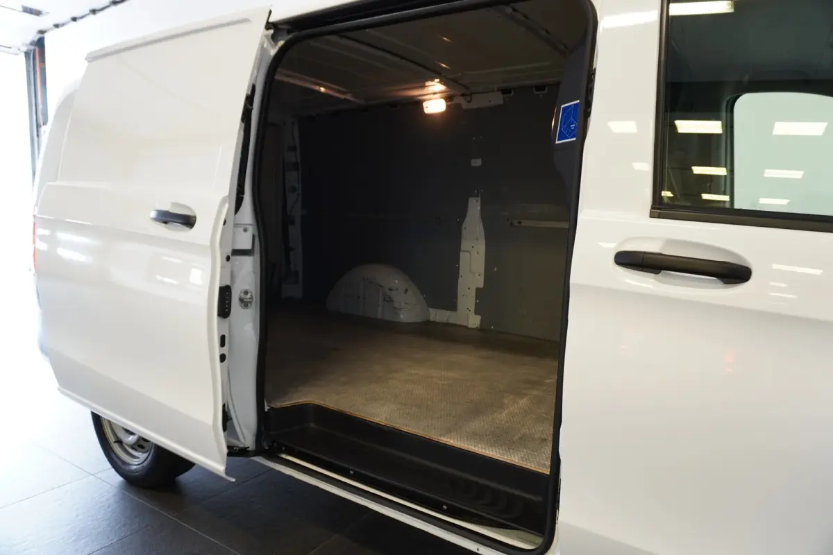 110 CDI Lang EURO 6 - Airco - Camera - €14.900,- Excl.