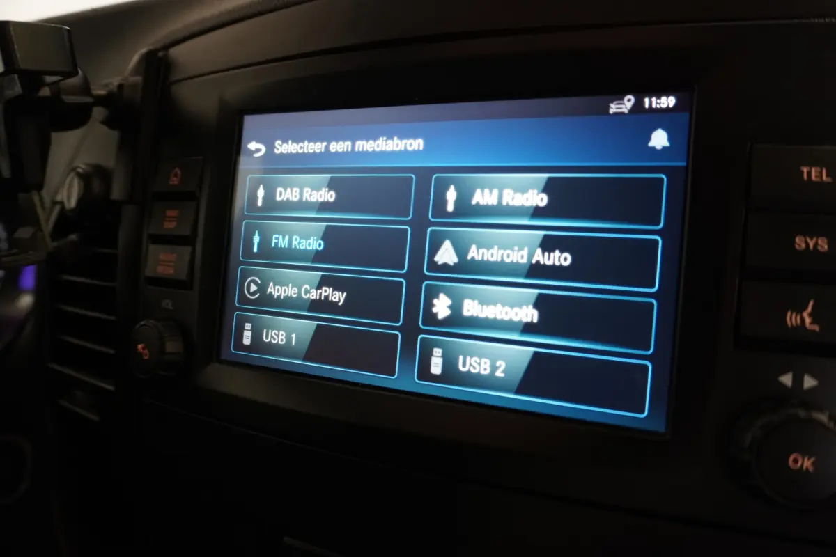 110 CDI Lang EURO 6 - Airco - Camera - €14.900,- Excl.