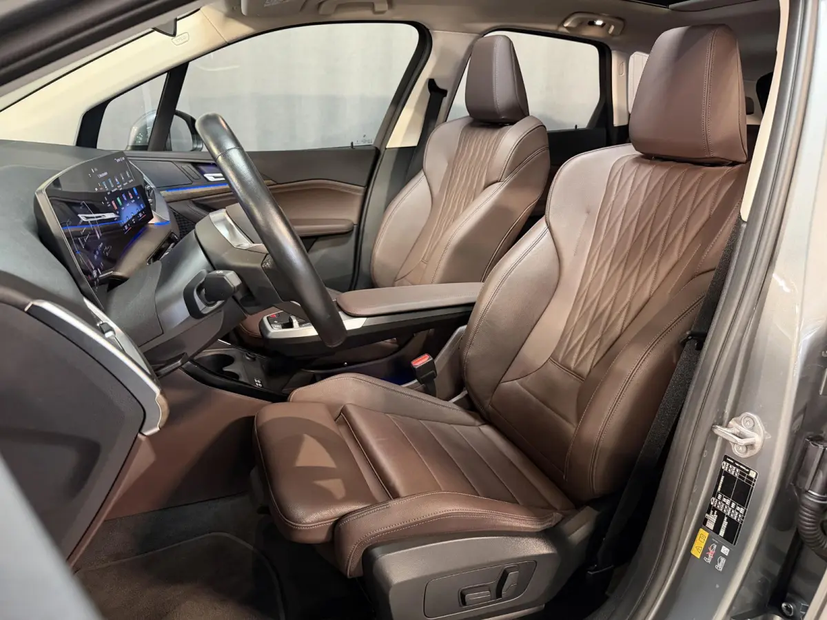 225e xDrive Luxury Line 17"/Leder + memory/Panoramadak/Camera/Apple Carplay & Android Auto