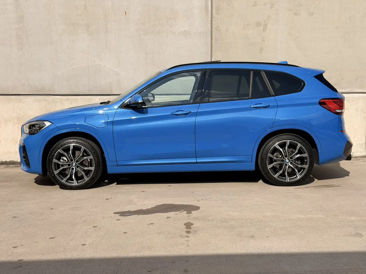 XDrive25e M Sport Pano Leder H/K HUD Trekh 19' Shadowline