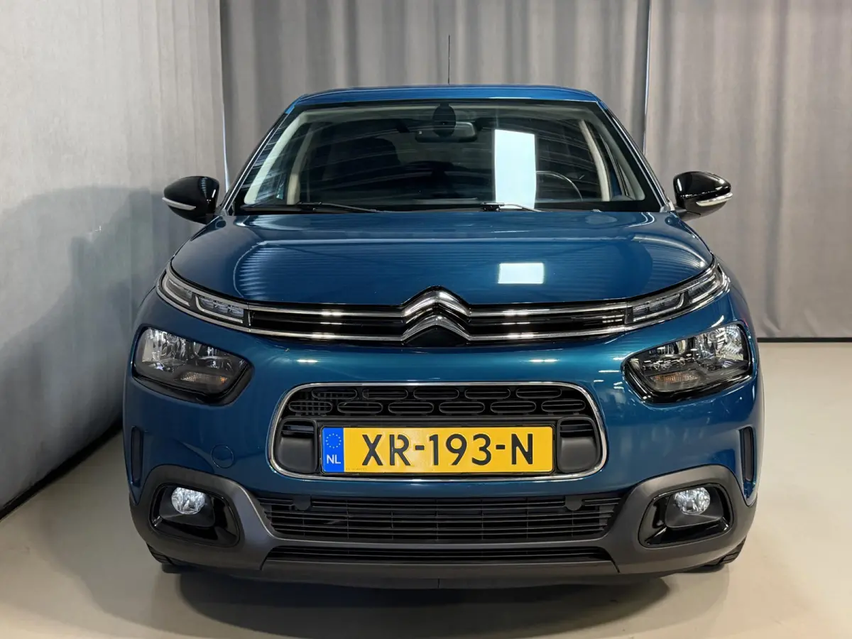 1.2 PureTech Feel 16"/Nieuwe Distributieset/Trekhaak/Navigatie/Apple Carplay & Android Auto/PDC/Climate/Cruise