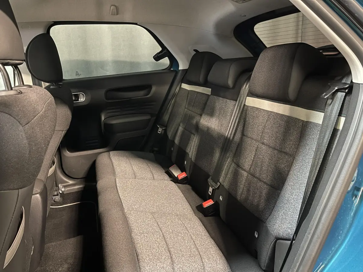 1.2 PureTech Feel 16"/Nieuwe Distributieset/Trekhaak/Navigatie/Apple Carplay & Android Auto/PDC/Climate/Cruise