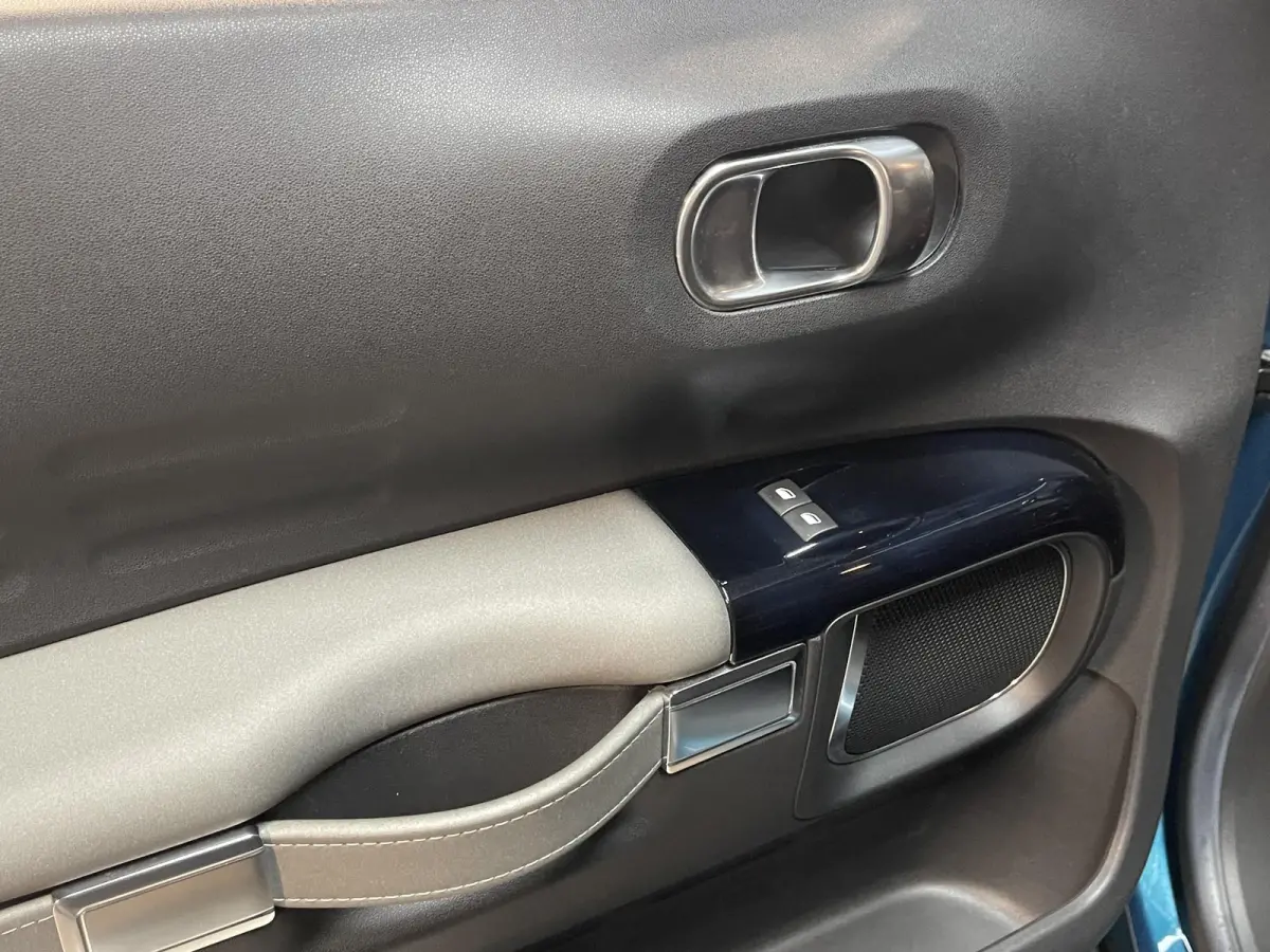 1.2 PureTech Feel 16"/Nieuwe Distributieset/Trekhaak/Navigatie/Apple Carplay & Android Auto/PDC/Climate/Cruise