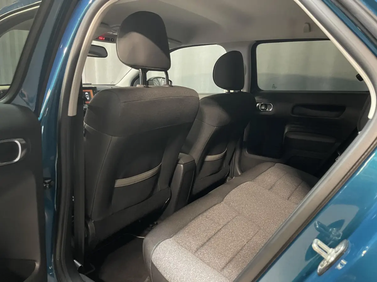 1.2 PureTech Feel 16"/Nieuwe Distributieset/Trekhaak/Navigatie/Apple Carplay & Android Auto/PDC/Climate/Cruise