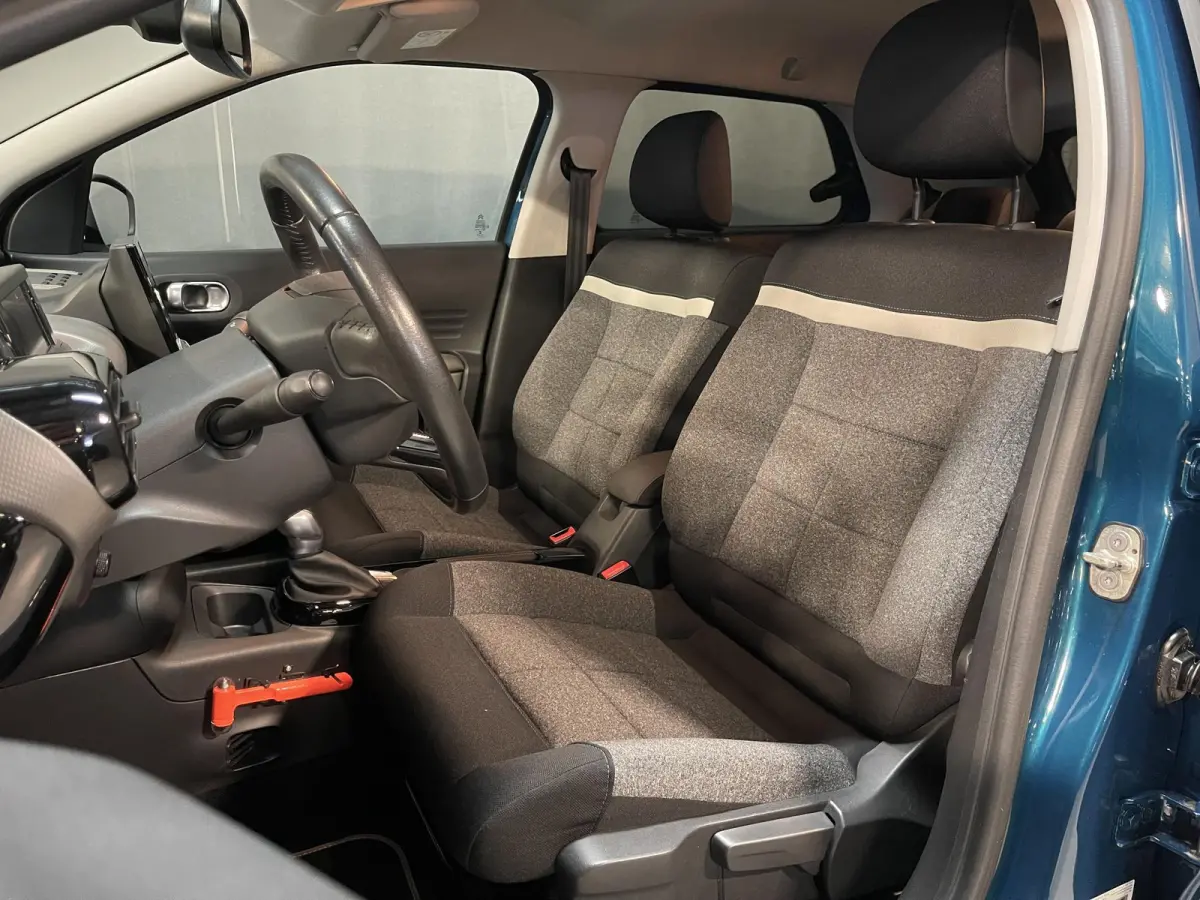 1.2 PureTech Feel 16"/Nieuwe Distributieset/Trekhaak/Navigatie/Apple Carplay & Android Auto/PDC/Climate/Cruise