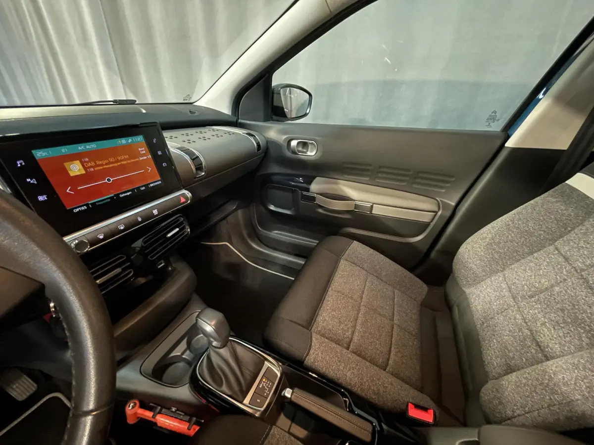 1.2 PureTech Feel 16"/Nieuwe Distributieset/Trekhaak/Navigatie/Apple Carplay & Android Auto/PDC/Climate/Cruise