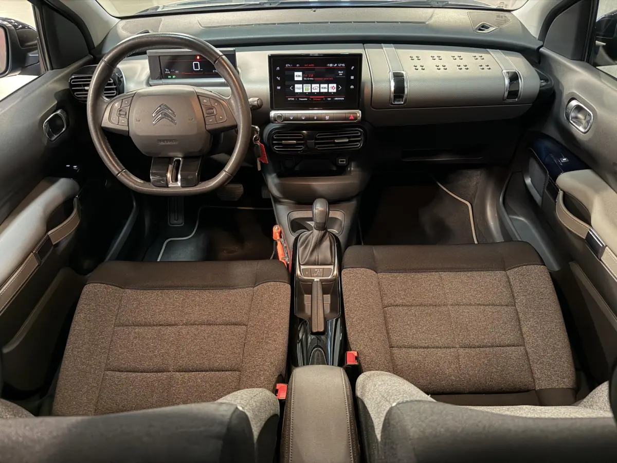 1.2 PureTech Feel 16"/Nieuwe Distributieset/Trekhaak/Navigatie/Apple Carplay & Android Auto/PDC/Climate/Cruise