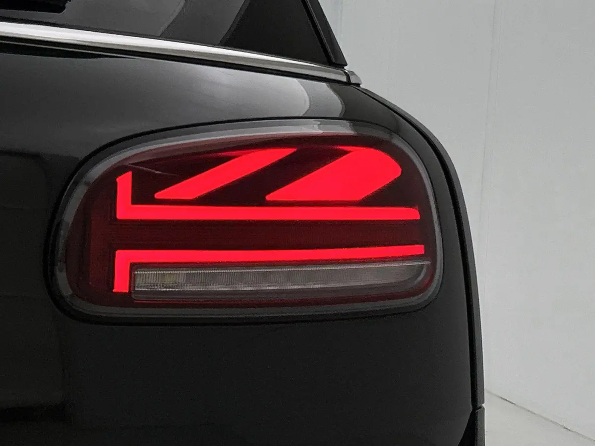 2.0 JCW ALL4 John Cooper Works | Automaat | Panoramadak | Navigatie | Memory seats | Virtual cockpit | Union Jack achterlichten |  Head up display | Apple CarPlay / Android Auto | Vol Leer |