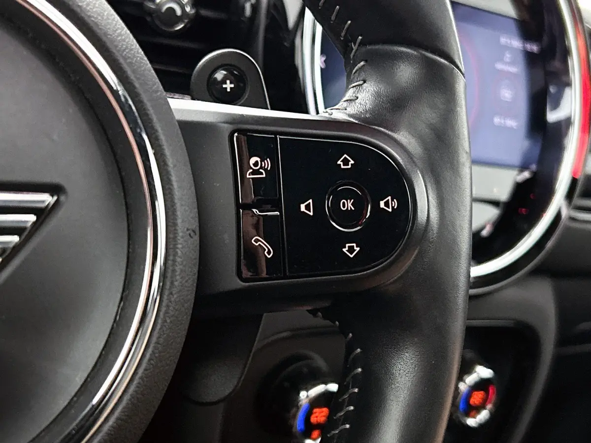 2.0 JCW ALL4 John Cooper Works | Automaat | Panoramadak | Navigatie | Memory seats | Virtual cockpit | Union Jack achterlichten |  Head up display | Apple CarPlay / Android Auto | Vol Leer |