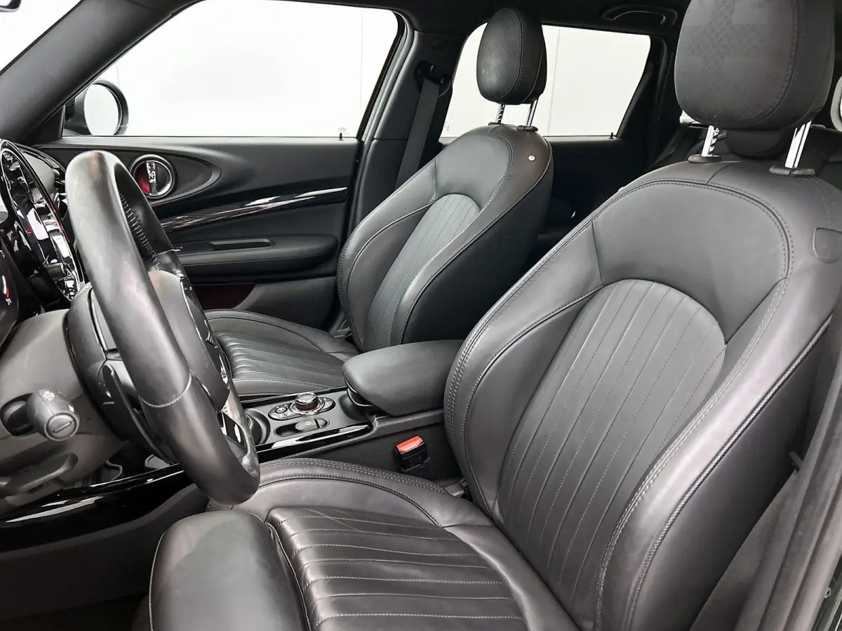 2.0 JCW ALL4 John Cooper Works | Automaat | Panoramadak | Navigatie | Memory seats | Virtual cockpit | Union Jack achterlichten |  Head up display | Apple CarPlay / Android Auto | Vol Leer |