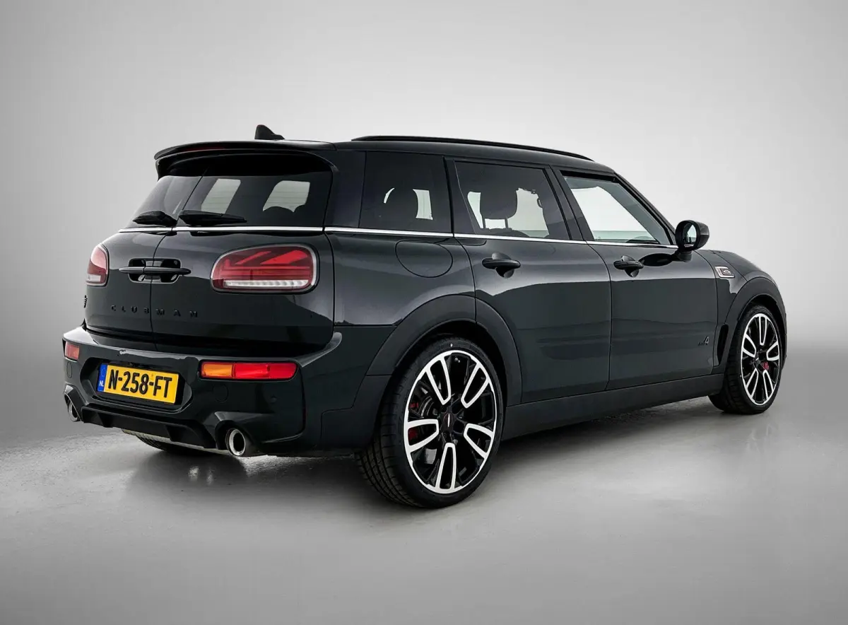 2.0 JCW ALL4 John Cooper Works | Automaat | Panoramadak | Navigatie | Memory seats | Virtual cockpit | Union Jack achterlichten |  Head up display | Apple CarPlay / Android Auto | Vol Leer |