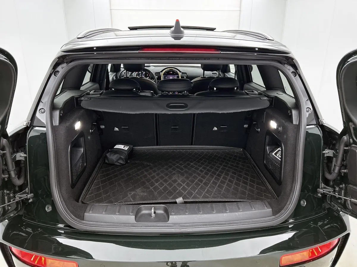 2.0 JCW ALL4 John Cooper Works | Automaat | Panoramadak | Navigatie | Memory seats | Virtual cockpit | Union Jack achterlichten |  Head up display | Apple CarPlay / Android Auto | Vol Leer |