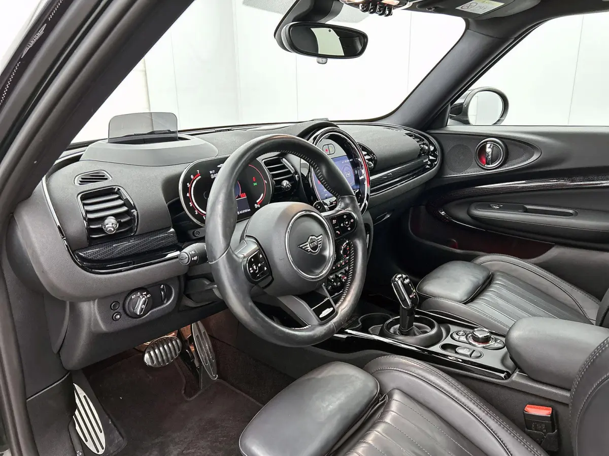 2.0 JCW ALL4 John Cooper Works | Automaat | Panoramadak | Navigatie | Memory seats | Virtual cockpit | Union Jack achterlichten |  Head up display | Apple CarPlay / Android Auto | Vol Leer |