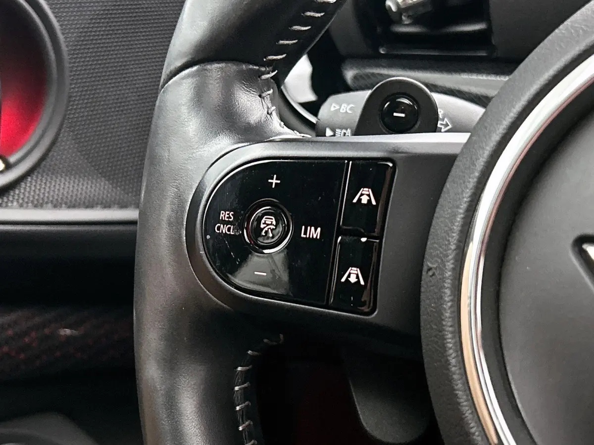 2.0 JCW ALL4 John Cooper Works | Automaat | Panoramadak | Navigatie | Memory seats | Virtual cockpit | Union Jack achterlichten |  Head up display | Apple CarPlay / Android Auto | Vol Leer |