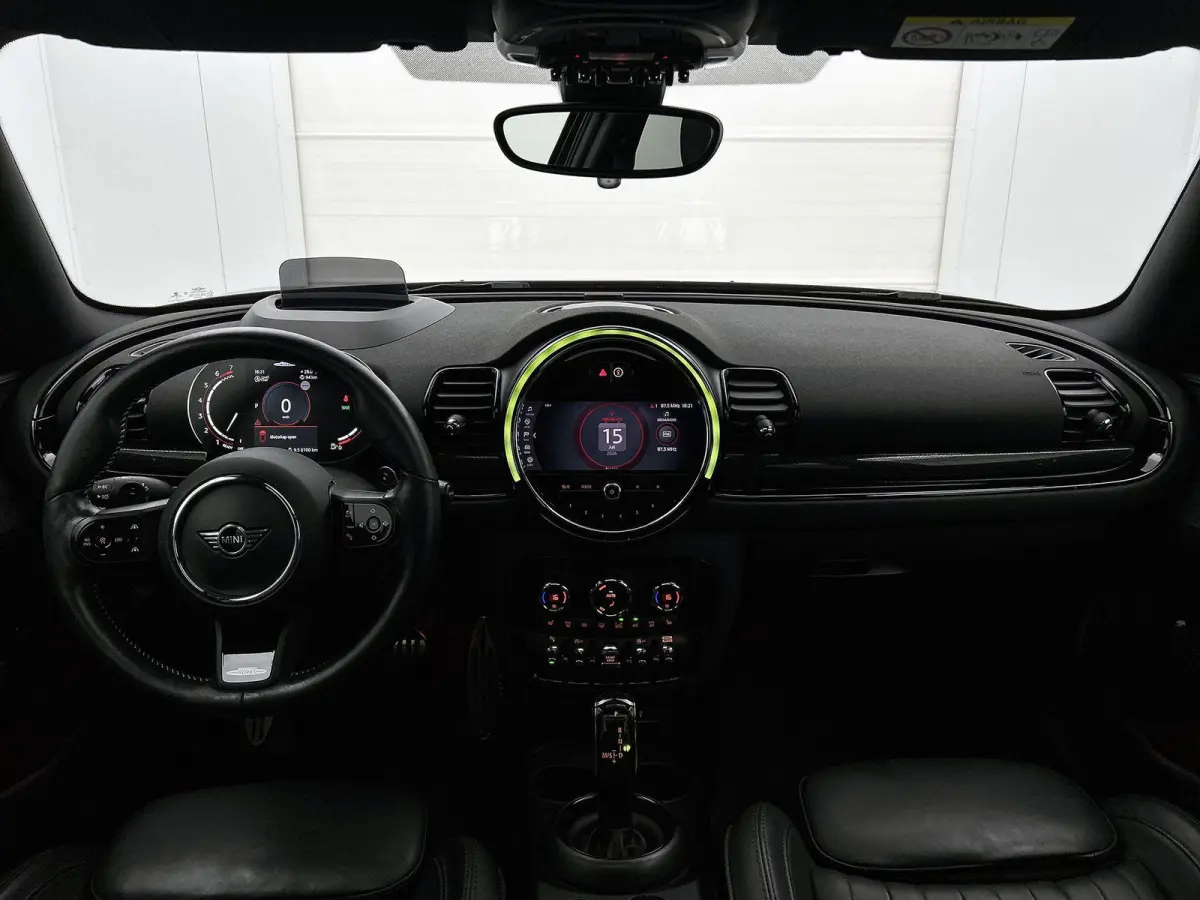 2.0 JCW ALL4 John Cooper Works | Automaat | Panoramadak | Navigatie | Memory seats | Virtual cockpit | Union Jack achterlichten |  Head up display | Apple CarPlay / Android Auto | Vol Leer |