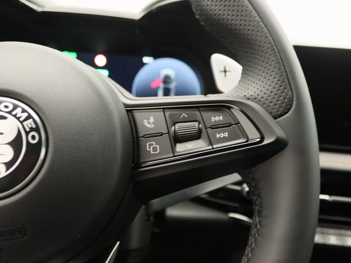 1.3 Ibrida Plug-In Q4 Sport Speciale | Panorama dak | Demo |