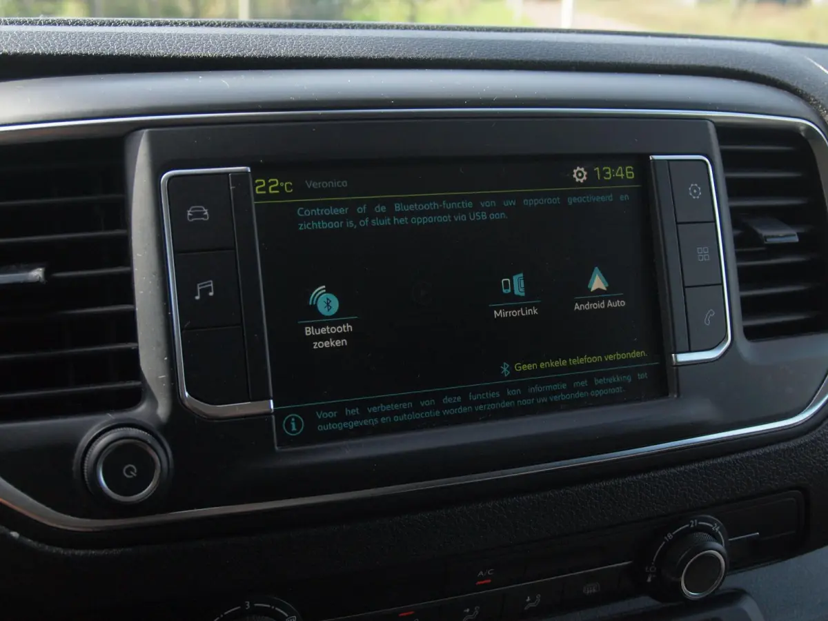 Standard Premium 75 kWh | Side bars | Apple Carplay | Zware Accupakket | Camera |