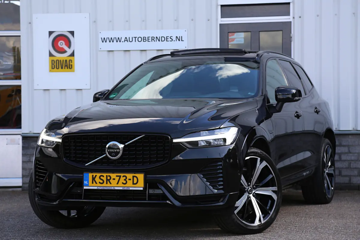 2.0 T6 Plug-in hybrid Long Range AWD Plus Dark*Perfect Volvo Onderh.*Pano/Elek. Trekhaak/R-Design Stoelen/Stoelverw.V+A/Stuurverw./ACC/Pilot ass./360 Camera/Memorie/BLIS/Parkeersens.V+A/21 i