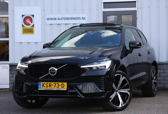 2.0 T6 Plug-in hybrid Long Range AWD Plus Dark*Perfect Volvo Onderh.*Pano/Elek. Trekhaak/R-Design Stoelen/Stoelverw.V+A/Stuurverw./ACC/Pilot ass./360 Camera/Memorie/BLIS/Parkeersens.V+A/21 i