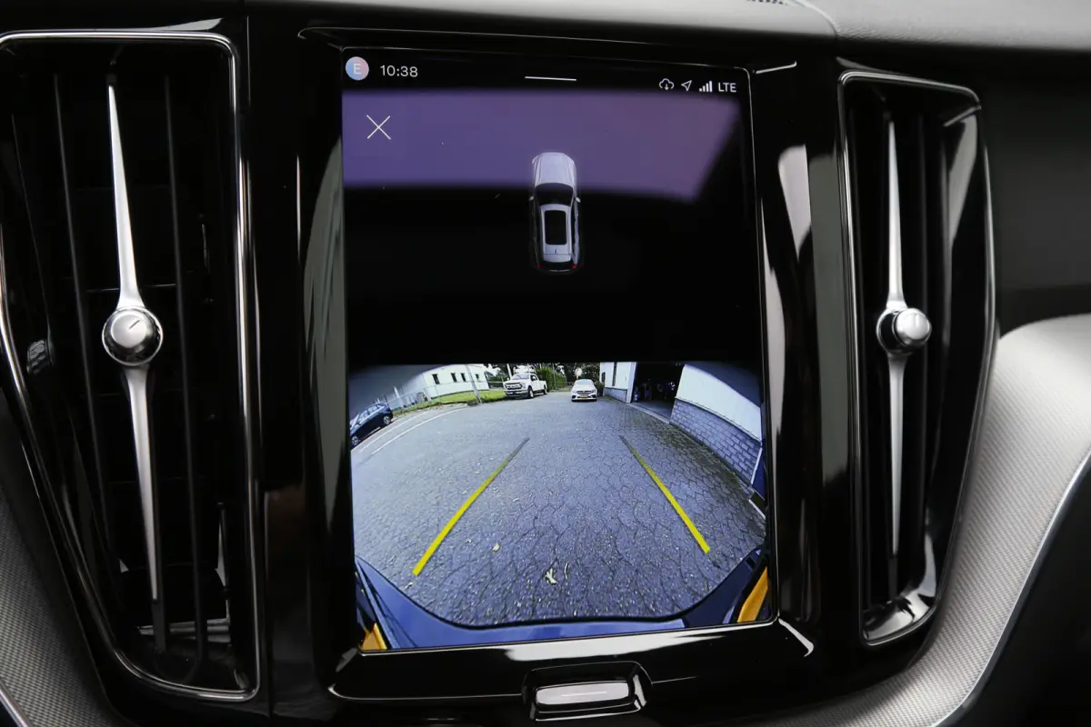2.0 T6 Plug-in hybrid Long Range AWD Plus Dark*Perfect Volvo Onderh.*Pano/Elek. Trekhaak/R-Design Stoelen/Stoelverw.V+A/Stuurverw./ACC/Pilot ass./360 Camera/Memorie/BLIS/Parkeersens.V+A/21 i