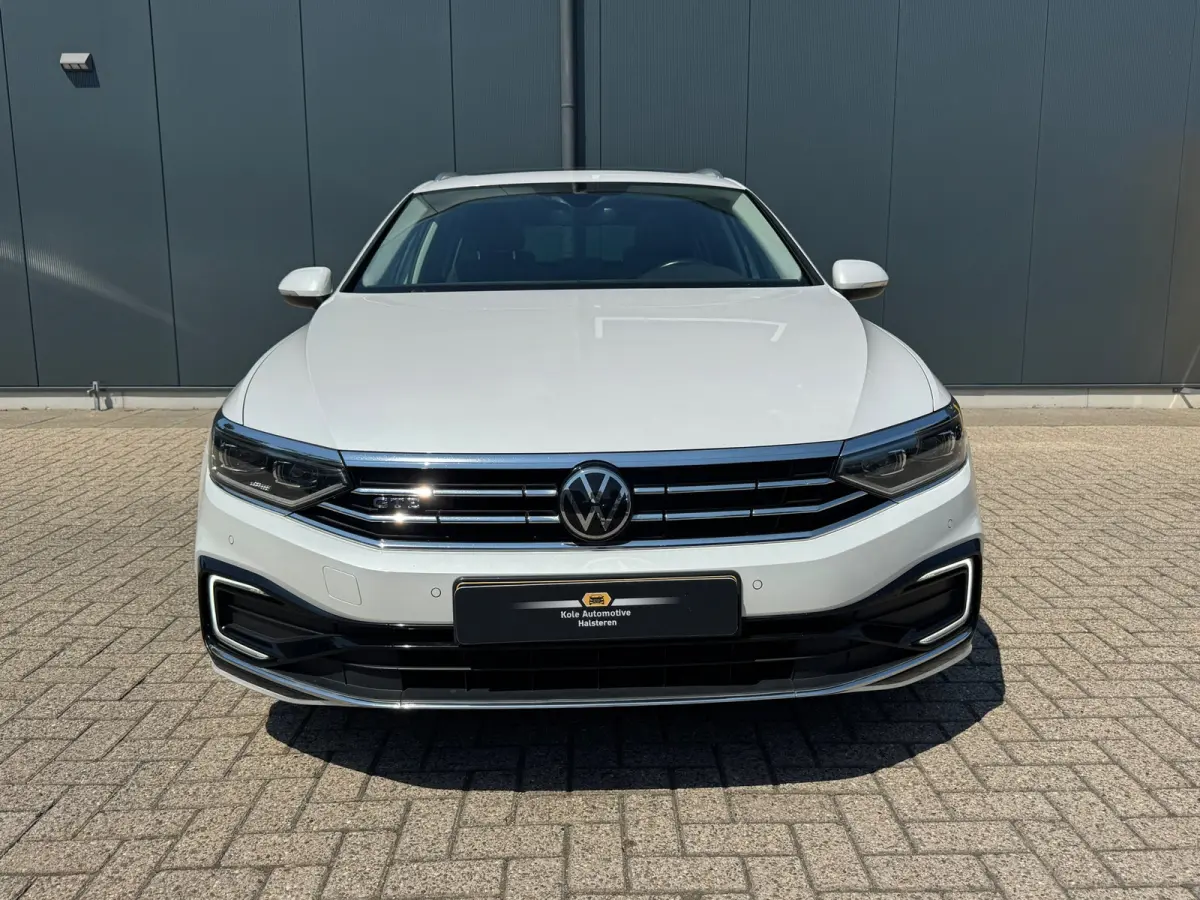 1.4 TSI * Panoramadak * Navigatiesysteem * Trekhaak *