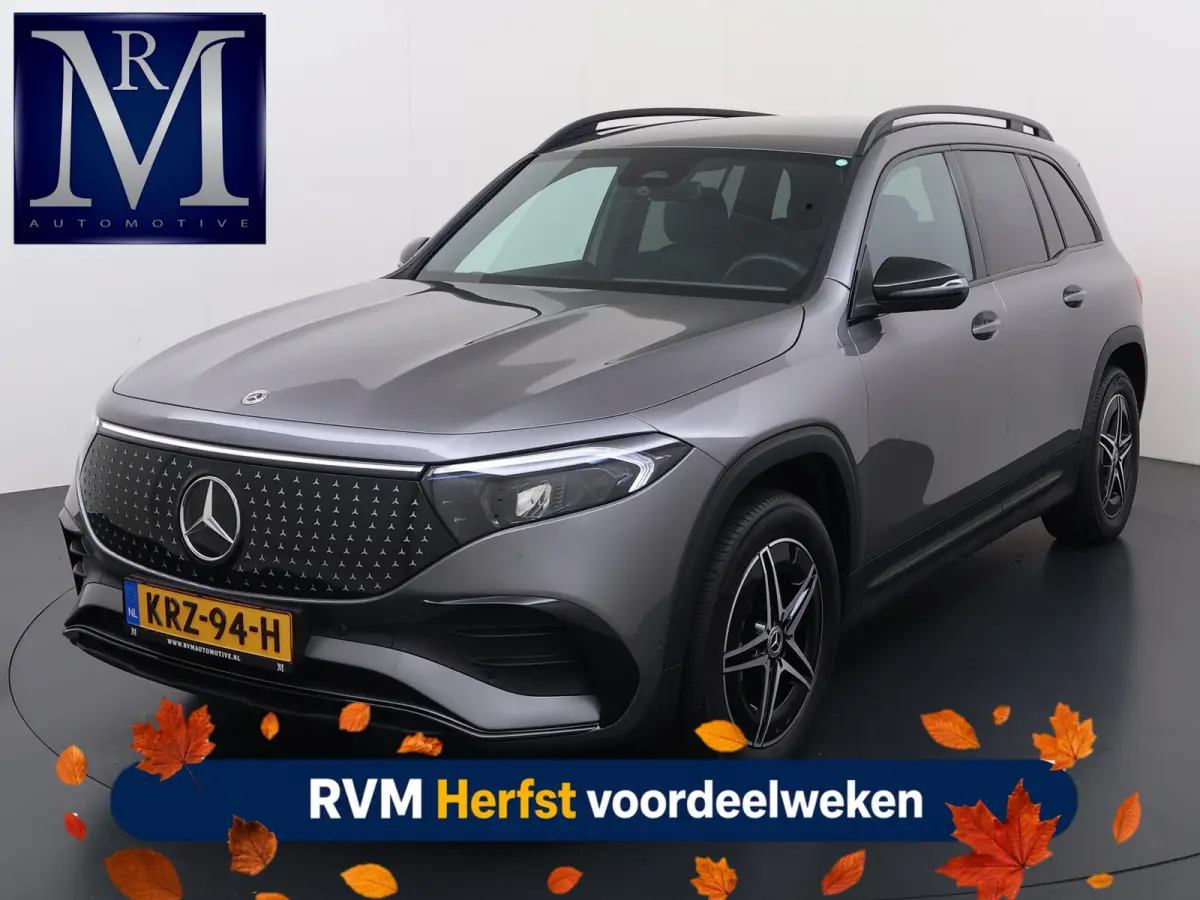 EQB 300 4Matic AMG VAN: 47.900,- VOOR: 45.440,- UW HERFSTVOORDEEL: 2.460,- NIEUW MODEL | SOH 100% | NIGHT PAKKET | 7-PERSOONS | ACHTERUITRIJCAMERA | ADAPTIVE CRUISE CONTROL | ELEKTRISCHE ACH