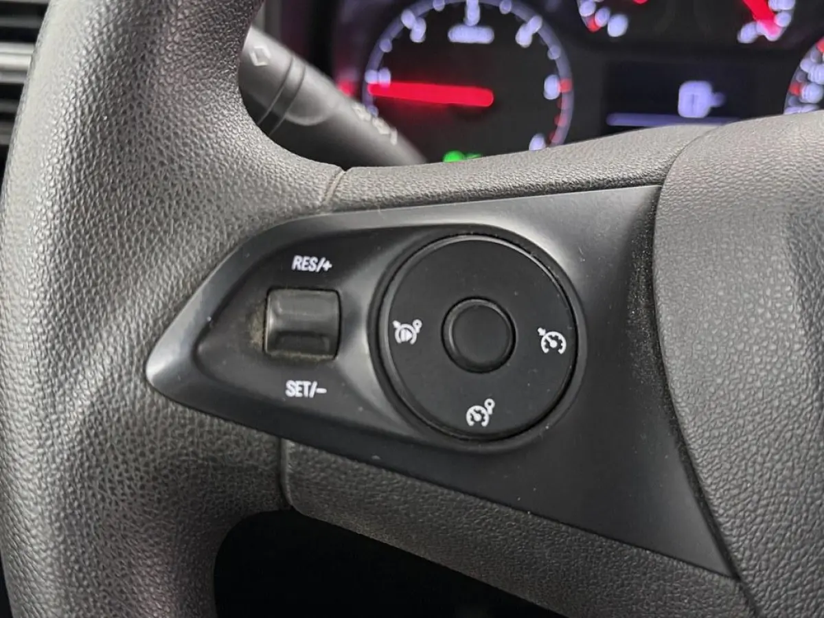 1.6D 100pk L1H1 Edition Trekhaak/Nav/Airco/CarPlay /Bumpers in kleur/Schuifdeur/4S.Banden