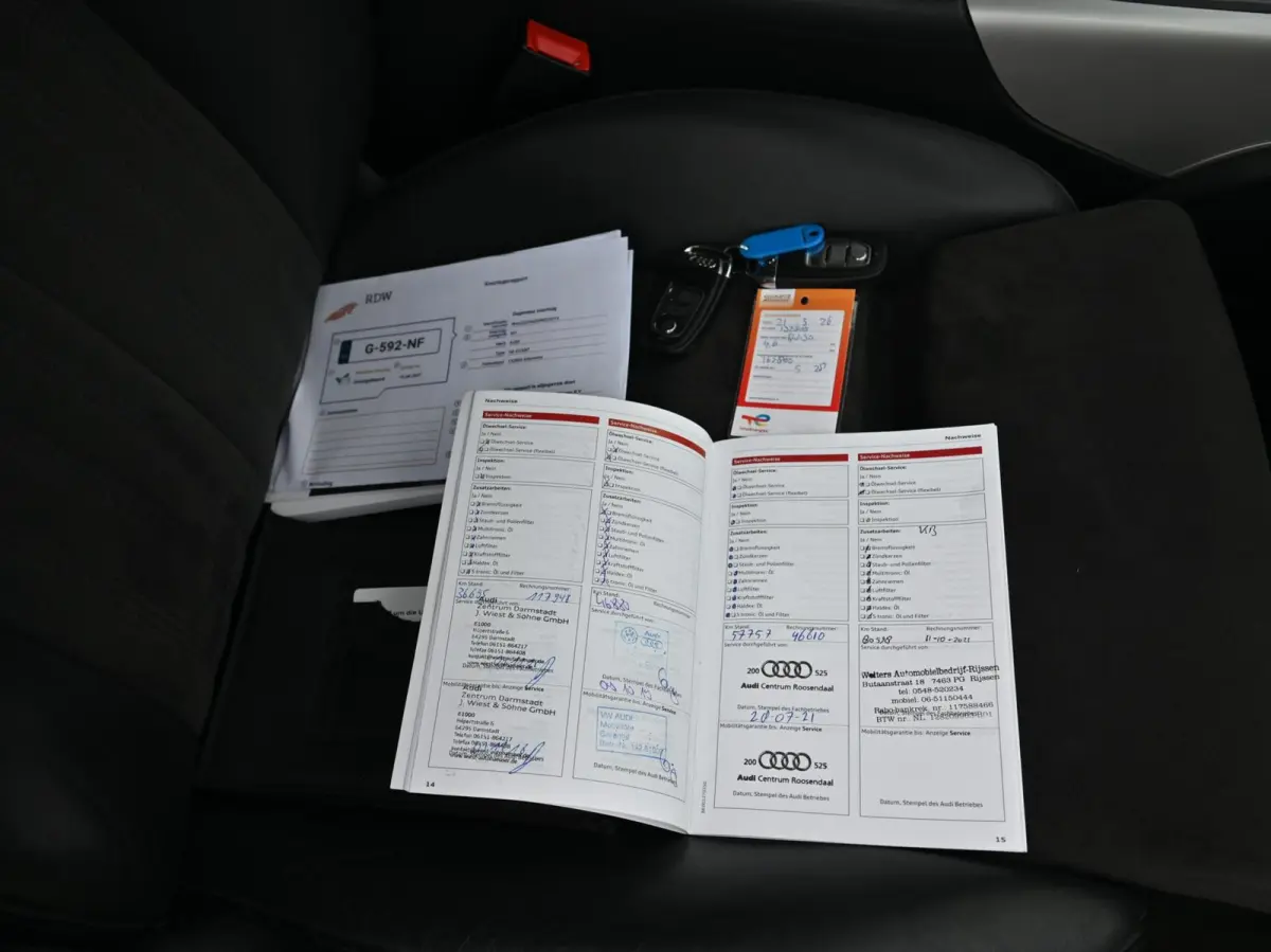 1.8 TFSI S-Line | Alcantara | Led | Cruise | Trekhaak | PDC | Navi | Stoelverwarming | Elektrische Achterklep | F1 Flippers