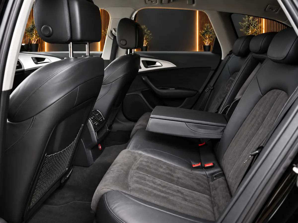 1.8 TFSI S-Line | Alcantara | Led | Cruise | Trekhaak | PDC | Navi | Stoelverwarming | Elektrische Achterklep | F1 Flippers
