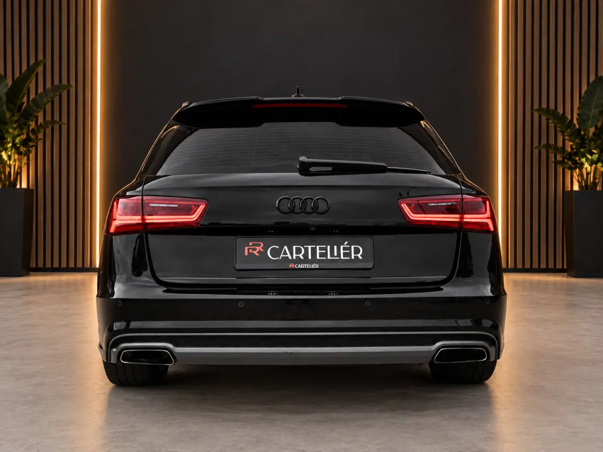 1.8 TFSI S-Line | Alcantara | Led | Cruise | Trekhaak | PDC | Navi | Stoelverwarming | Elektrische Achterklep | F1 Flippers