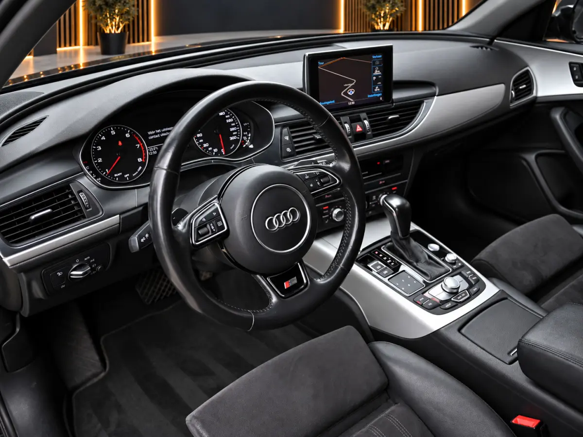 1.8 TFSI S-Line | Alcantara | Led | Cruise | Trekhaak | PDC | Navi | Stoelverwarming | Elektrische Achterklep | F1 Flippers