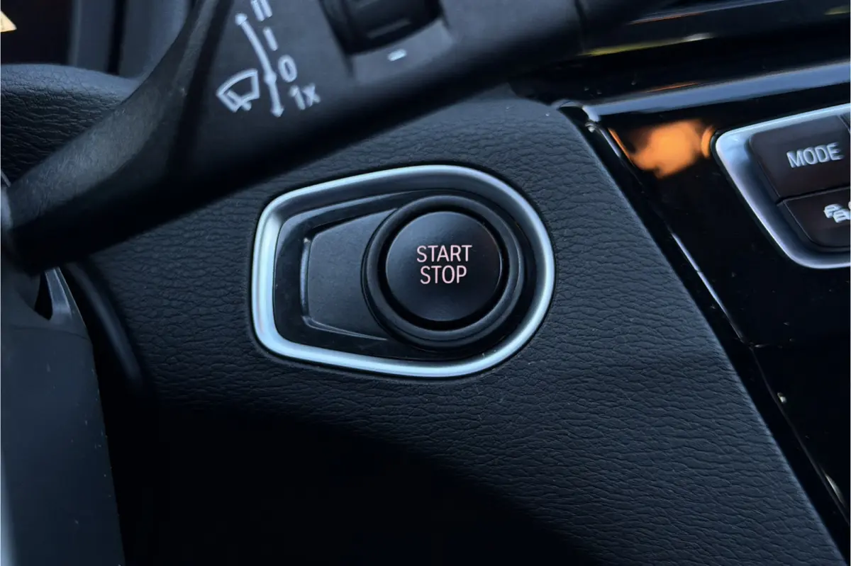 xDrive25e | Sportstoel | Camera | Comfort Access | LED | Elektrische Klep | 35X op voorraad