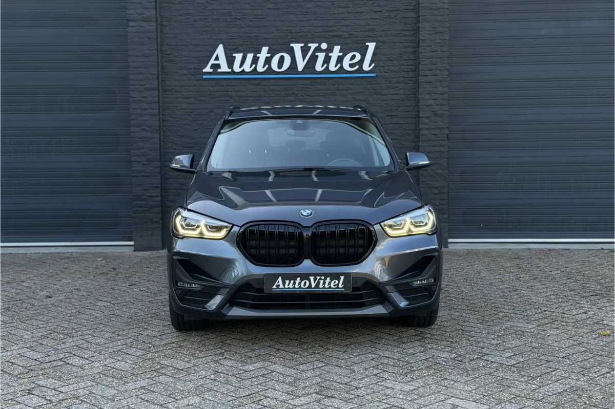 xDrive25e | Sportstoel | Camera | Comfort Access | LED | Elektrische Klep | 35X op voorraad