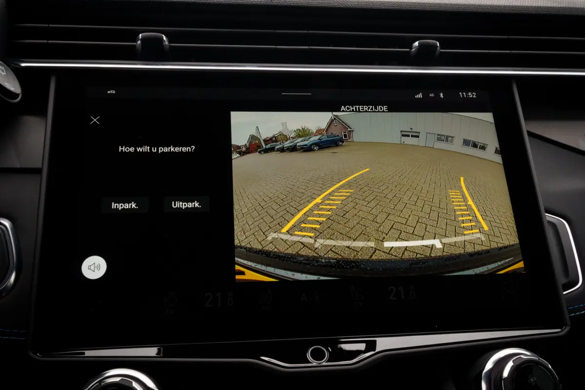 1.5 Plug-in Hybrid 262 Pk I Zwarte Hemel I Panoramadak I 75 km Elektrisch I 360 Camera I Infinity Audio I Full Map Navi I NL Auto I 20 inch. LMV l 1e eigenaar