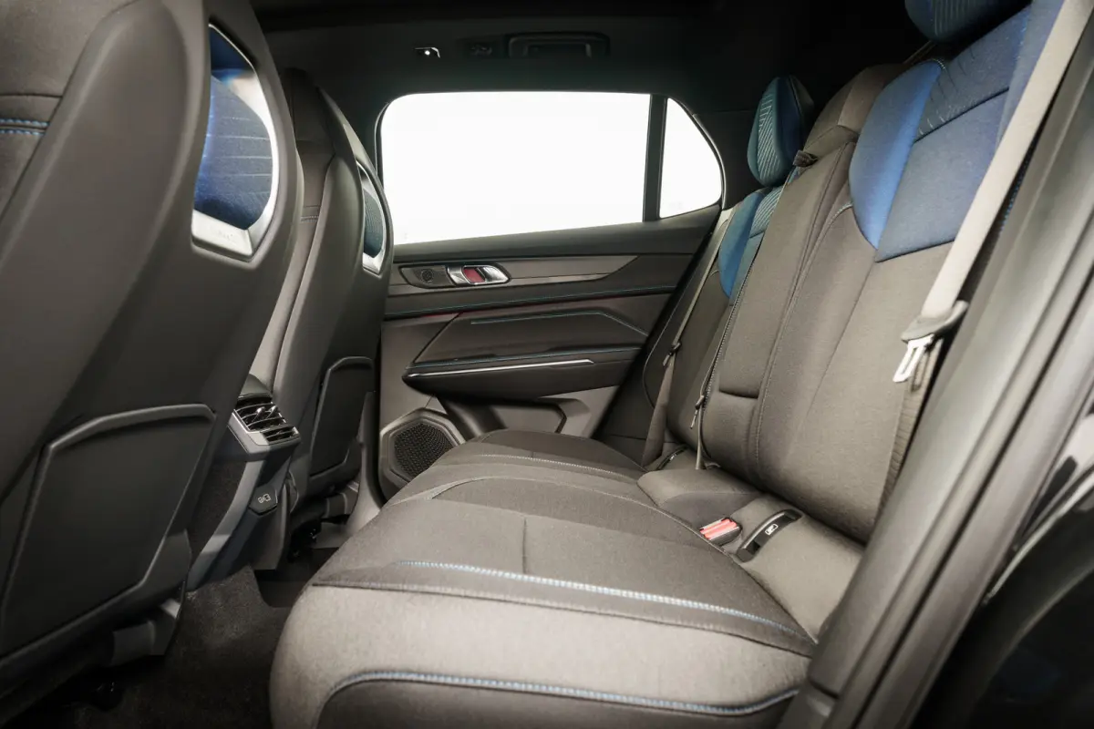 1.5 Plug-in Hybrid 262 Pk I Zwarte Hemel I Panoramadak I 75 km Elektrisch I 360 Camera I Infinity Audio I Full Map Navi I NL Auto I 20 inch. LMV l 1e eigenaar