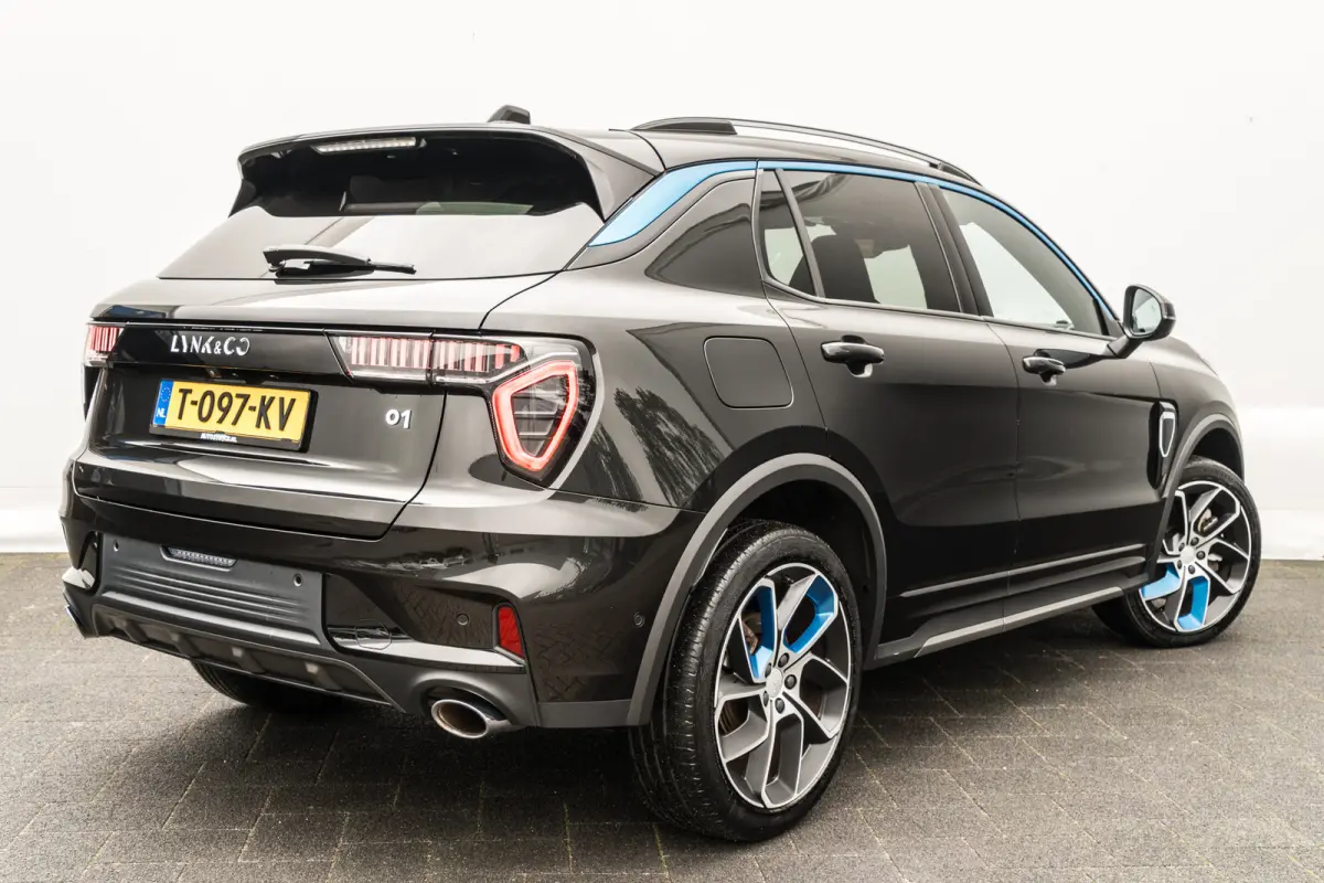 1.5 Plug-in Hybrid 262 Pk I Zwarte Hemel I Panoramadak I 75 km Elektrisch I 360 Camera I Infinity Audio I Full Map Navi I NL Auto I 20 inch. LMV l 1e eigenaar