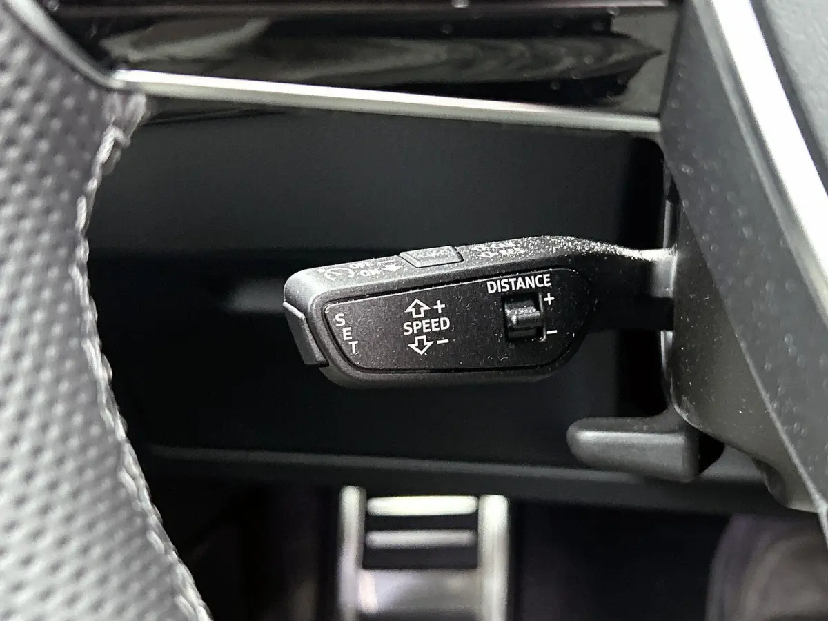 55 quattro S Edition 115 kWh 408 PK | S-line l Adaptive Cruise Control l Panoramadak l Luchtvering | Bang & Olufsen Premium 3D l 360 Camera l Trekhaak l Apple Carplay | Android Auto l Privac