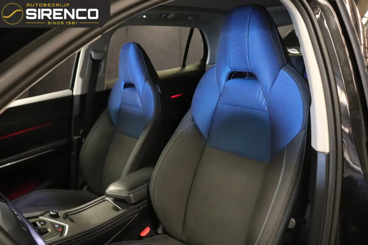 1.5| 360 camera met 3d view | panodak | stoelverwarming |Android auto & Apple carplay |dab | adaptive cruise control | sfeerverlichting |