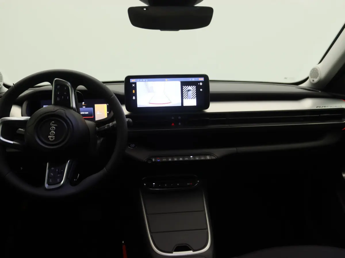 1.2 e-Hybrid Summit | VOORRAAD VOORDEEL | TOT 8 JAAR GARANTIE | VAN € 41.175,- VOOR € 34.995,-