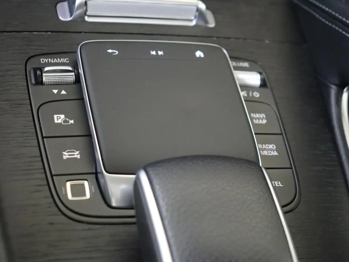 400 e 4MATIC AMG Line /Panoramadak /Memory /Winterpakket /HUD /Stoelventilatie /Burmester