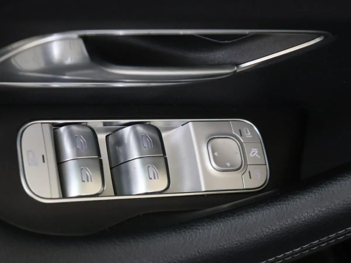 400 e 4MATIC AMG Line /Panoramadak /Memory /Winterpakket /HUD /Stoelventilatie /Burmester